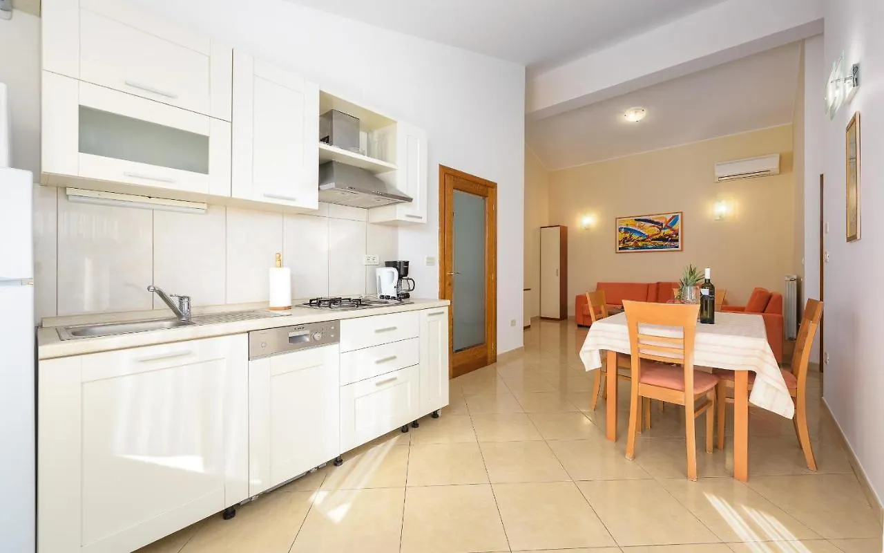 Apartment Basanija 3402F Savudrija